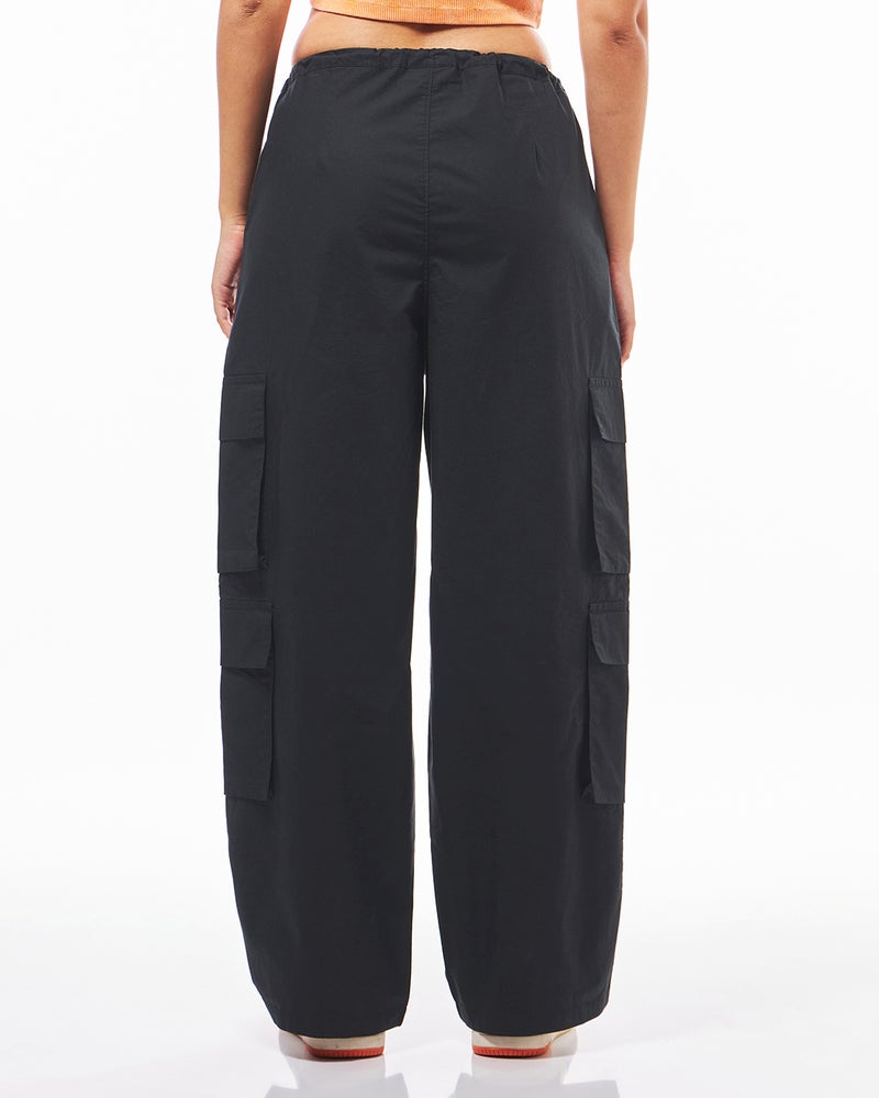bewakoof Women's Black Baggy Oversized Cargo Parachute Pants - Image 3